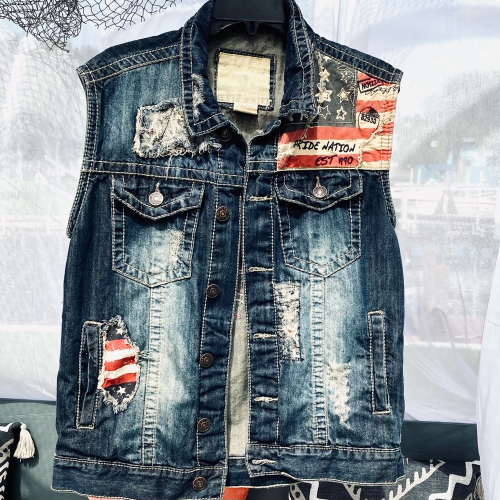 NWOT*Distressed DenimVest Smoke Rise*M Motorcycle